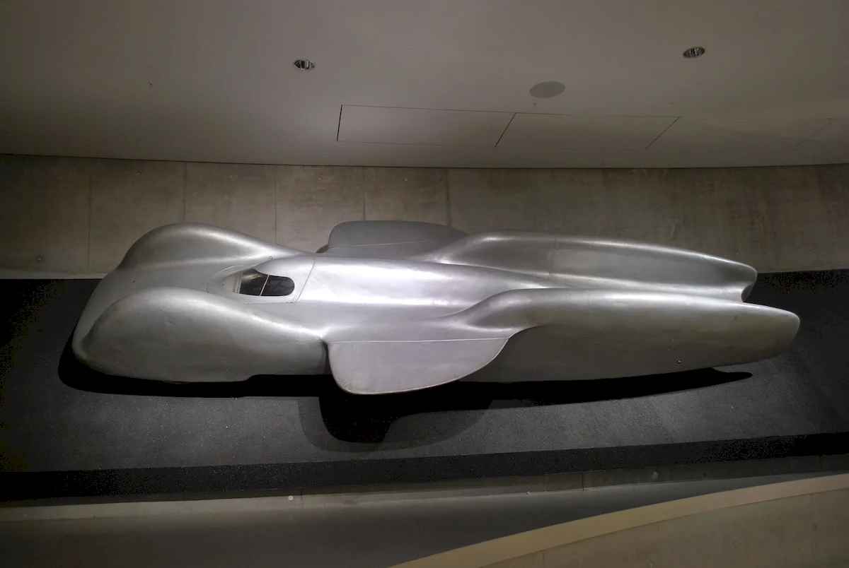 The Mercedes-Benz T80 was designed by Ferdinand Porsche in 1939