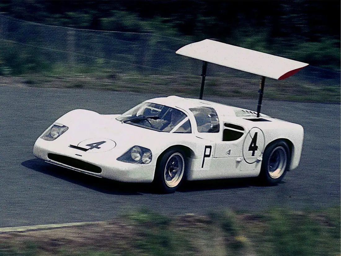 Chaparral 2F — a racing sports prototype with the ZL1