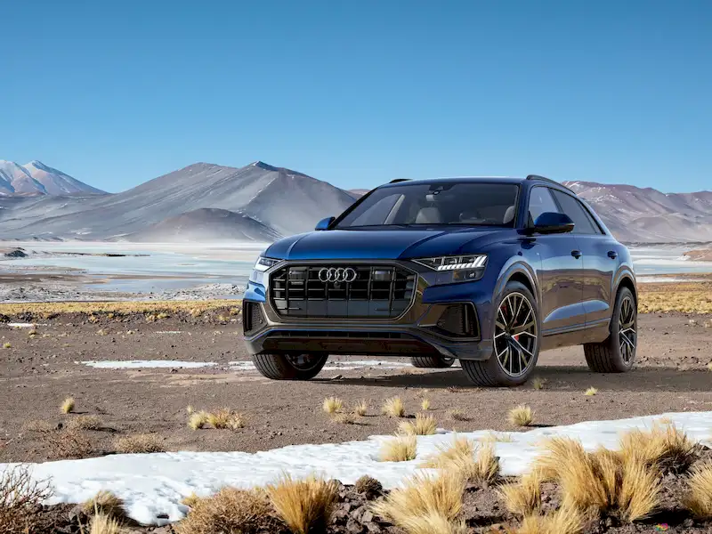 Audi Q8 easily breaks this myth. It's not just big and massive – it looks like it was carved with an ax, but with jewel-like precision.