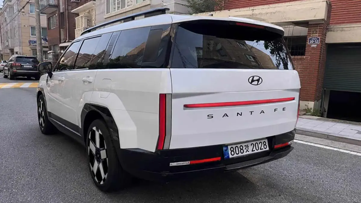 Render of the facelifted Hyundai Santa Fe (2027)