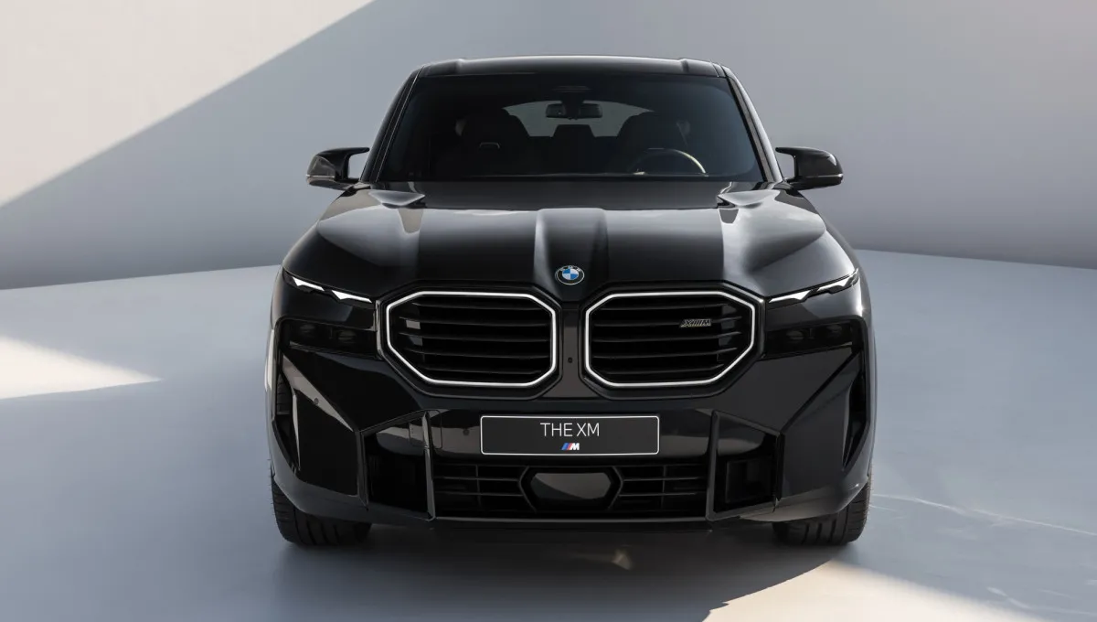 Чому кросовер BMW XM залишився непопулярним: причина провалу моделі